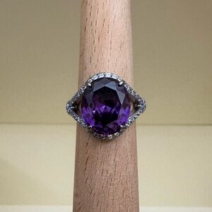 NWOT - Bomb Party “That Dazzling Glow” RG30814 - Size 7